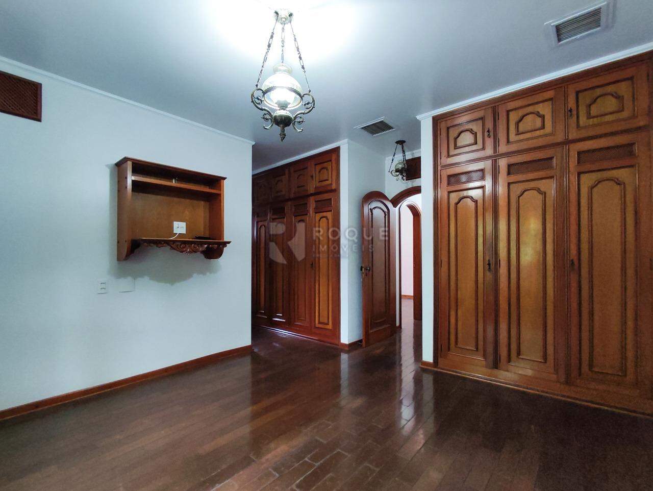 Casa Residencial para aluguel no bairro Jardim Mercedes: SUÍTE