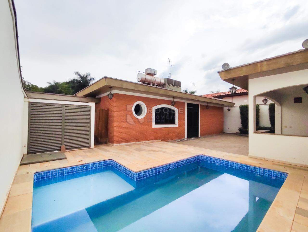 Casa Residencial para aluguel no bairro Jardim Mercedes: ÁREA EXTERNA