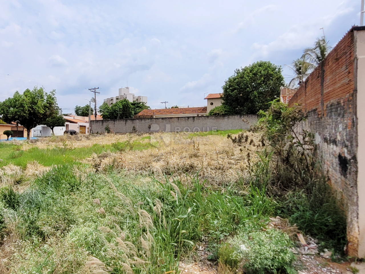 Terreno à venda no bairro Vila Independência: 