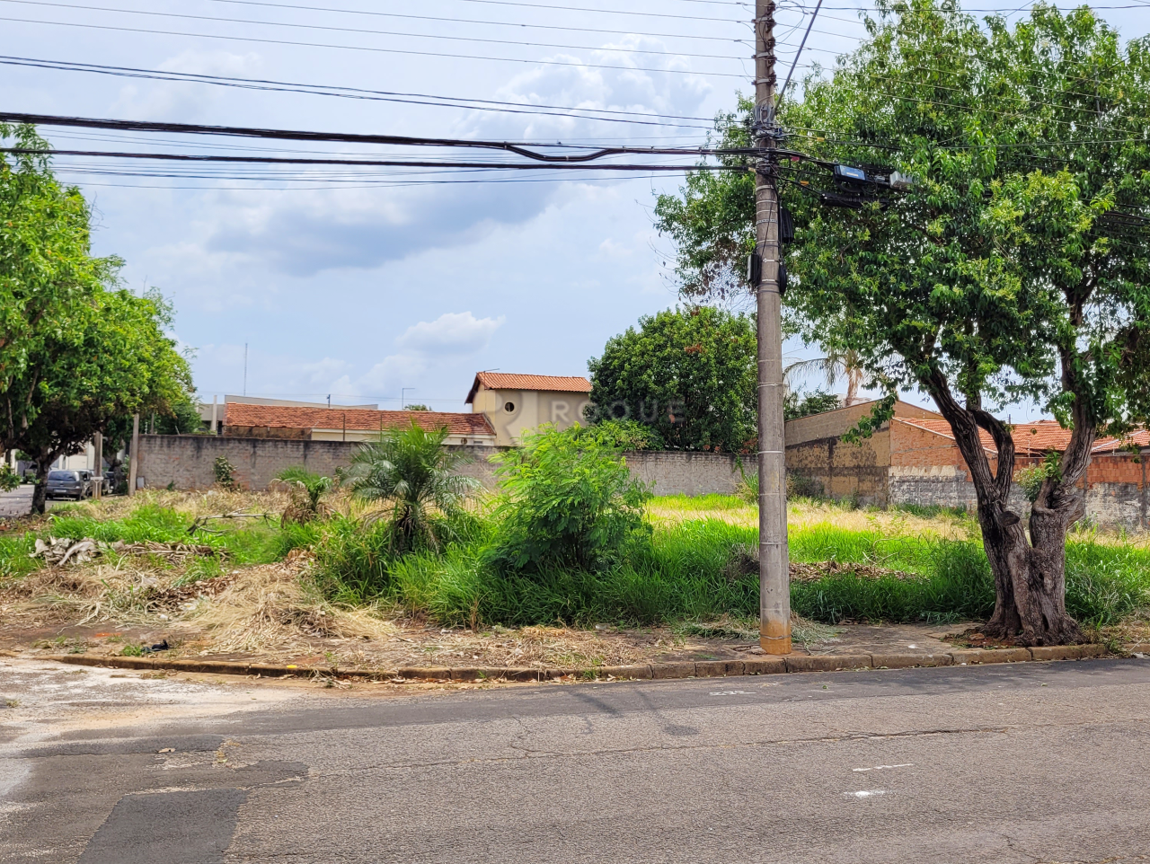 Terreno à venda no bairro Vila Independência: 