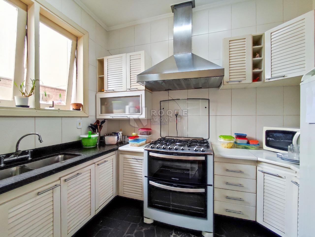 Casa Residencial à venda no bairro Vila Claudia: COZINHA