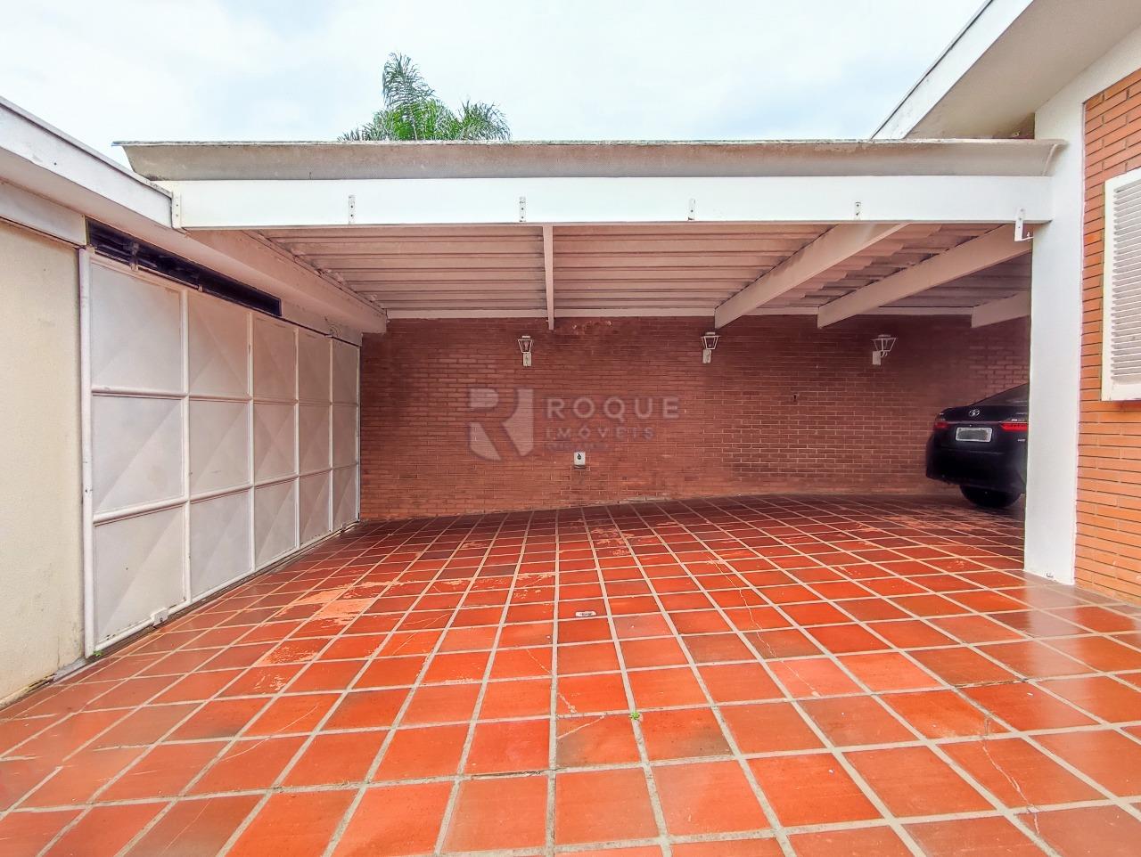 Casa Residencial à venda no bairro Vila Claudia: GARAGEM