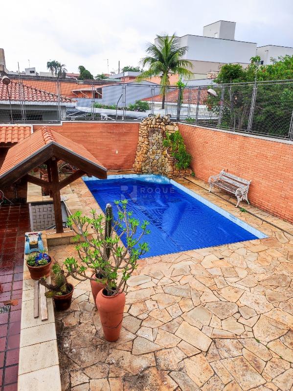 Casa Residencial à venda no bairro Vila Claudia: ÁREA EXTERNA