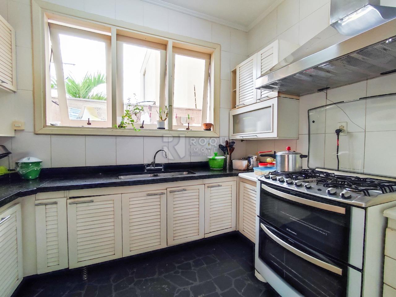 Casa Residencial à venda no bairro Vila Claudia: COZINHA