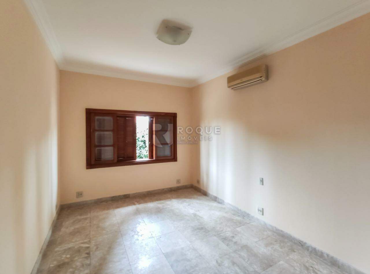 Casa em condomínio para aluguel no bairro Jardim Monte Carlo: Dormitório 