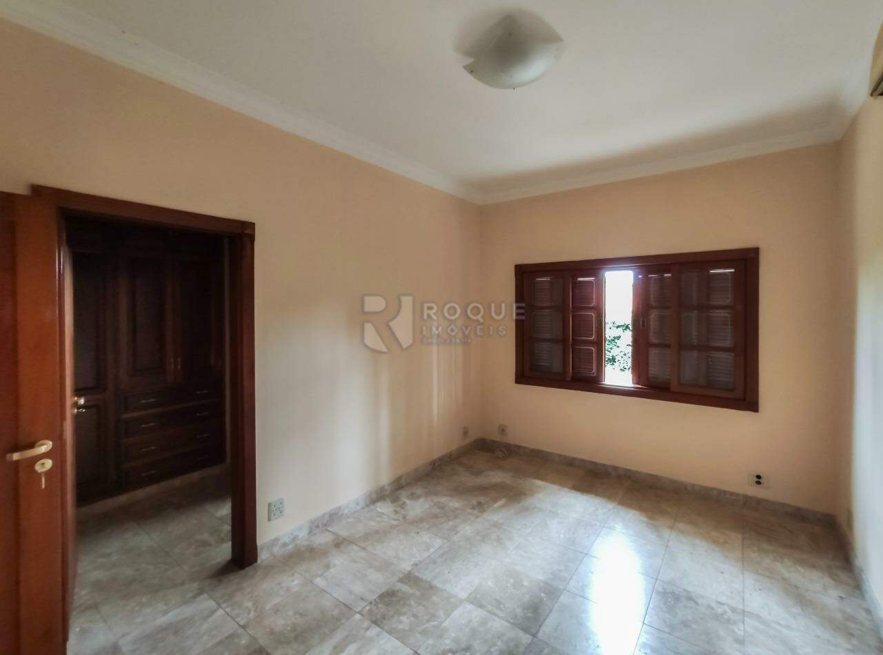 Casa em condomínio para aluguel no bairro Jardim Monte Carlo: Dormitório 
