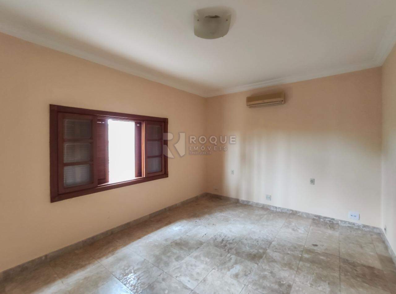 Casa em condomínio para aluguel no bairro Jardim Monte Carlo: Dormitório 