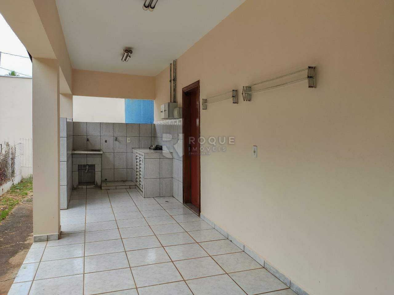 Casa em condomínio para aluguel no bairro Jardim Monte Carlo: Área de serviço casa 2
