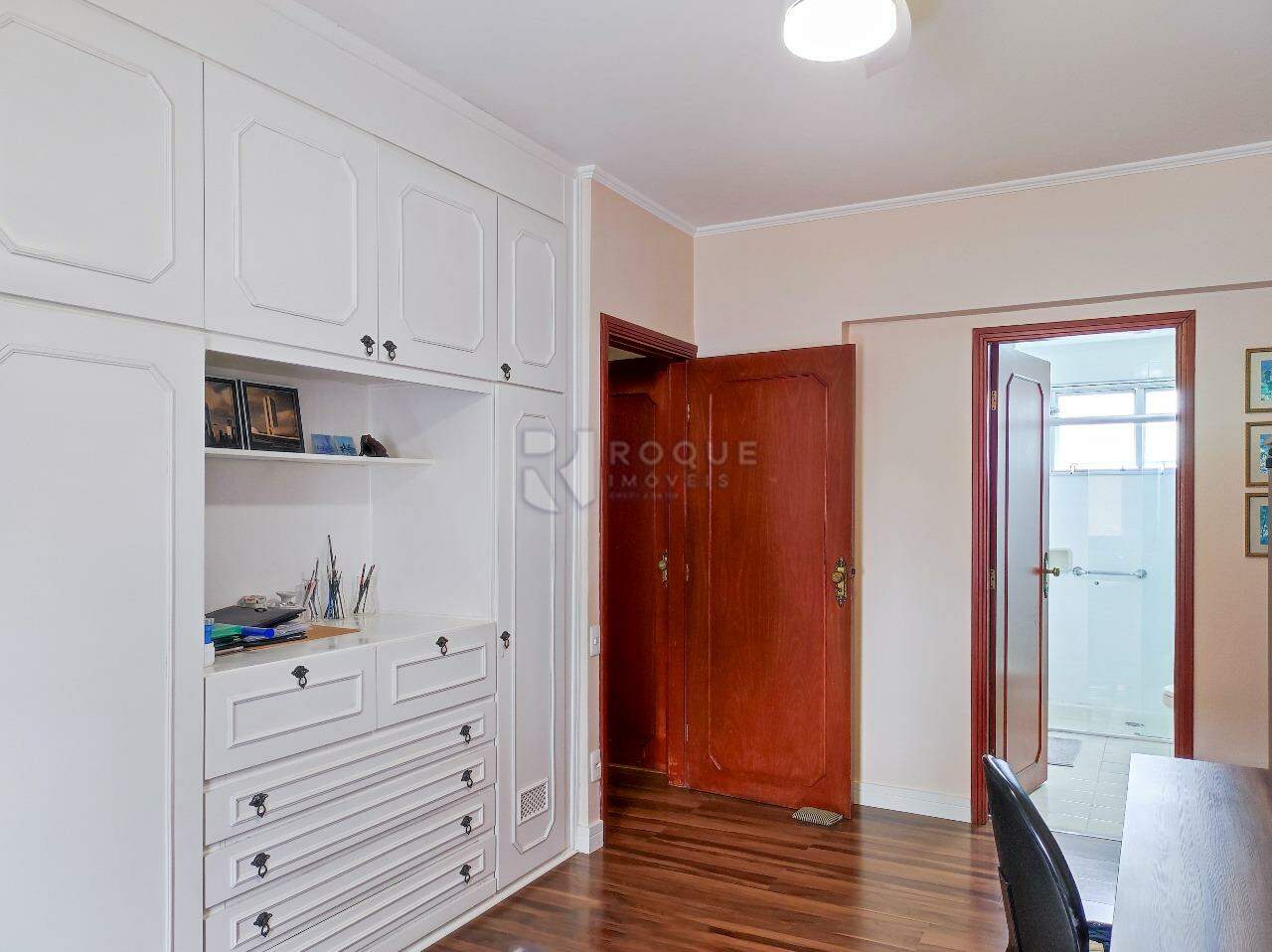 Apartamento à venda no bairro Centro: SUÍTE