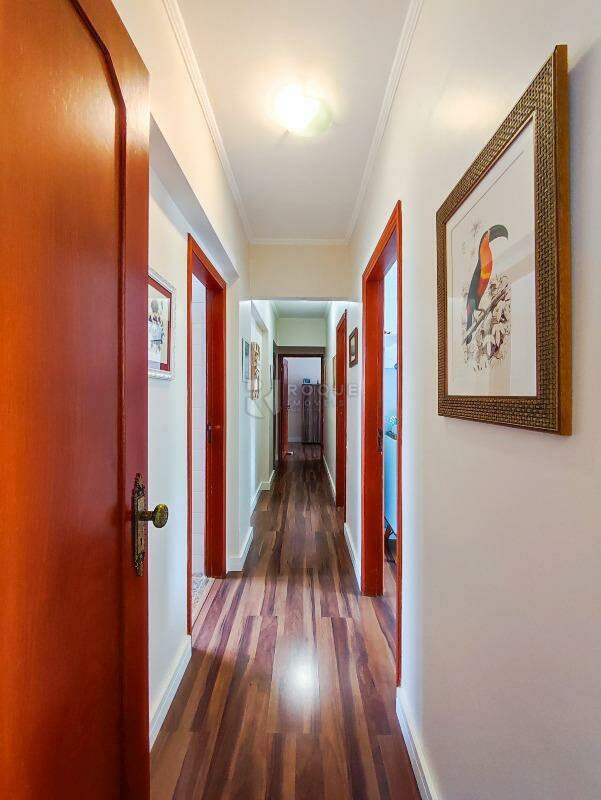 Apartamento à venda no bairro Centro: CORREDOR INTERNO