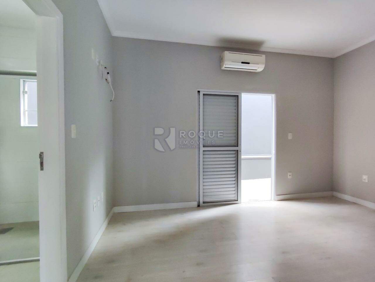Casa em condomínio à venda no bairro Residencial Casalbuono: SUÍTE 1