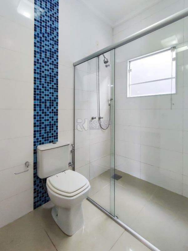 Casa em condomínio à venda no bairro Residencial Casalbuono: WC SUÍTE 1