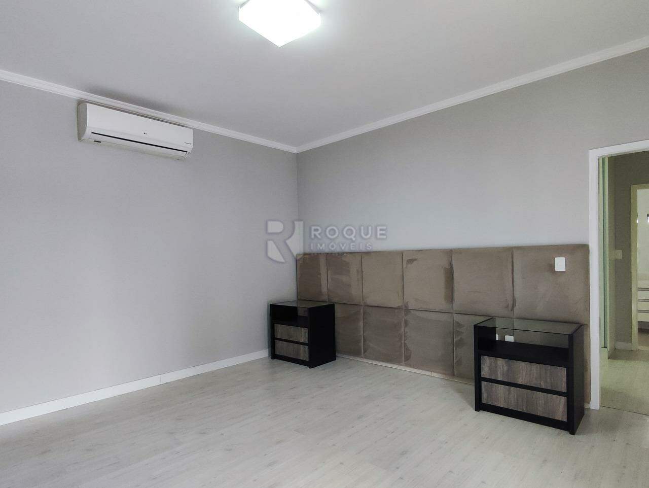 Casa em condomínio à venda no bairro Residencial Casalbuono: SUÍTE MASTER