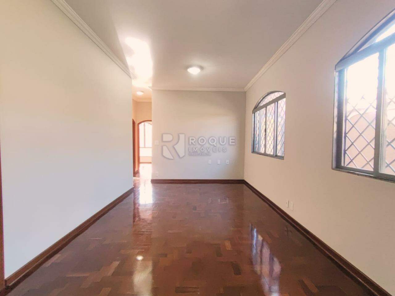 Casa Residencial para aluguel no bairro Jardim Santa Cecília: Sala de jantar