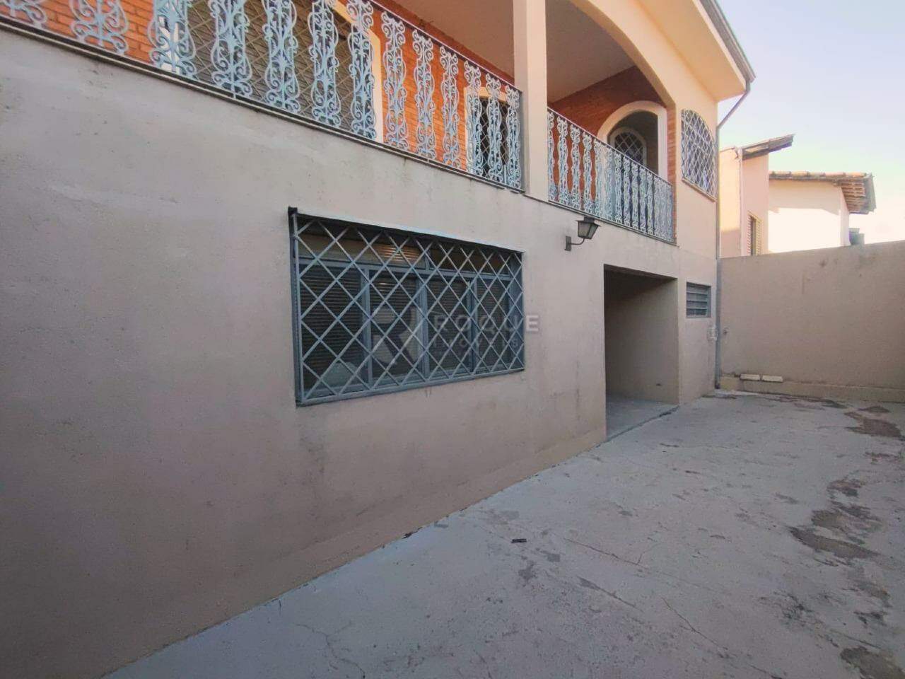 Casa Residencial para aluguel no bairro Jardim Santa Cecília: Quintal