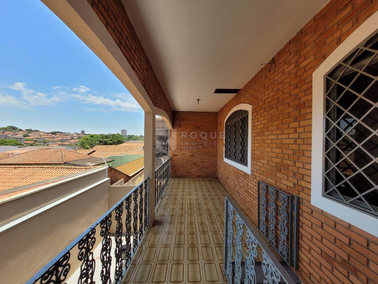 Casa Residencial para aluguel no bairro Jardim Santa Cecília: Sacada