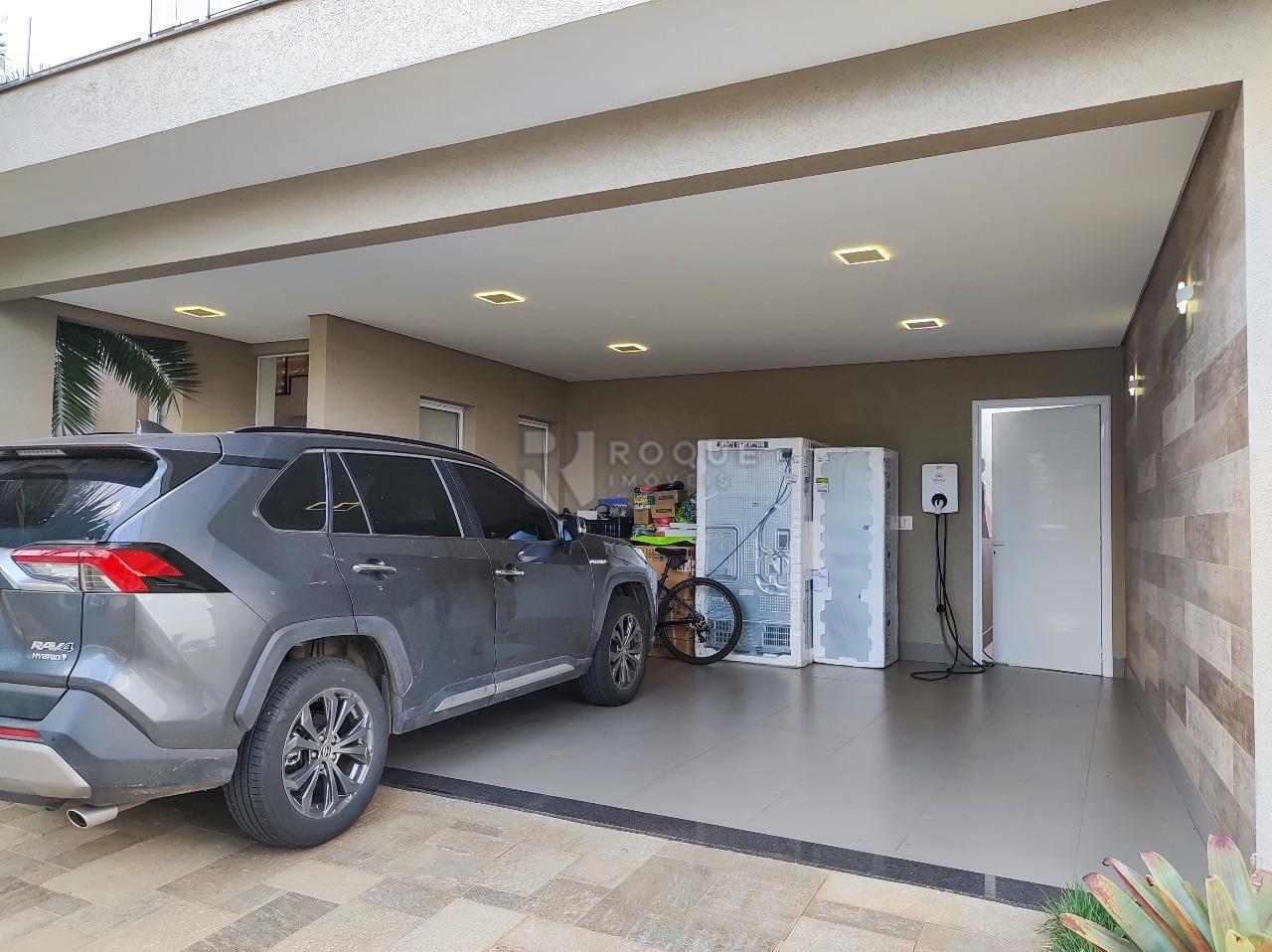 Casa em condomínio à venda no bairro Terras de São Bento II: GARAGEM