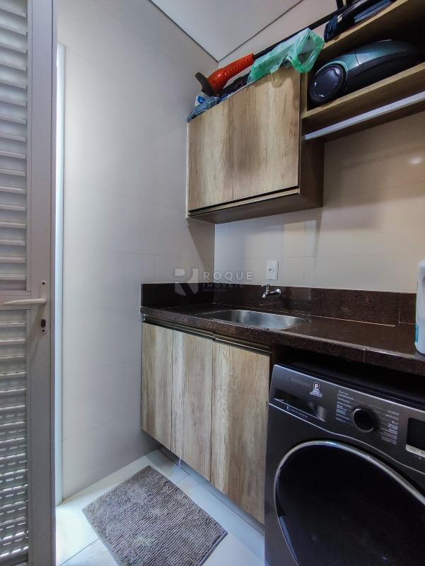 Casa em condomínio à venda no bairro Terras de São Bento II: LAVANDERIA