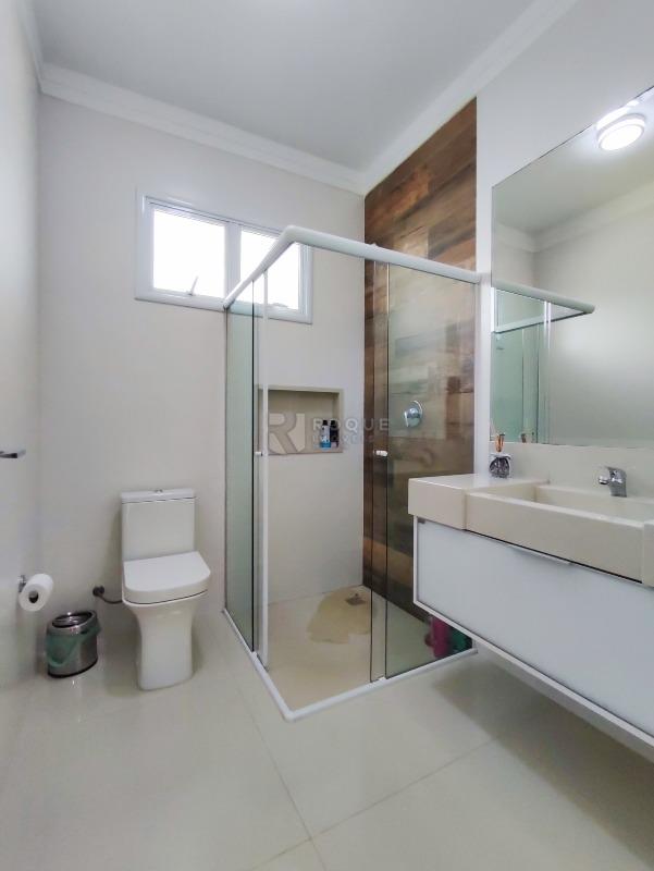 Casa em condomínio à venda no bairro Terras de São Bento II: BANHEIRO SOCIAL