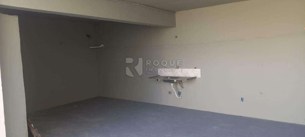 Casa Residencial à venda no bairro Gleba Beatriz: Fundos/Àrea de Serviço