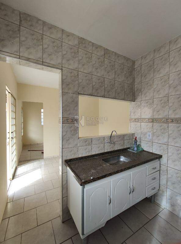 Casa Residencial à venda no bairro Gleba Beatriz: Cozinha