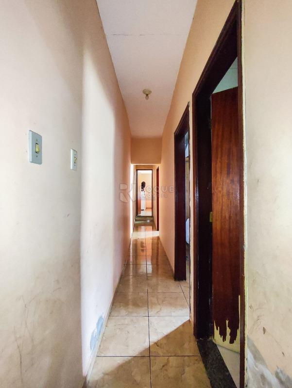 Casa Residencial à venda no bairro Jardim Nova Suiça: CORREDOR INTERNO