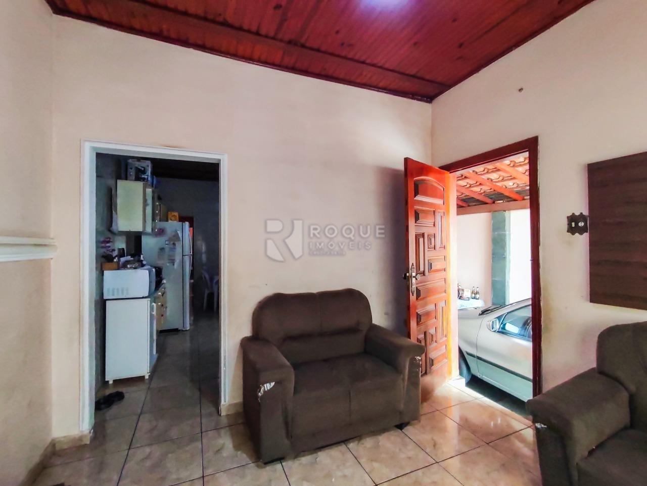 Casa Residencial à venda no bairro Jardim Nova Suiça: SALA