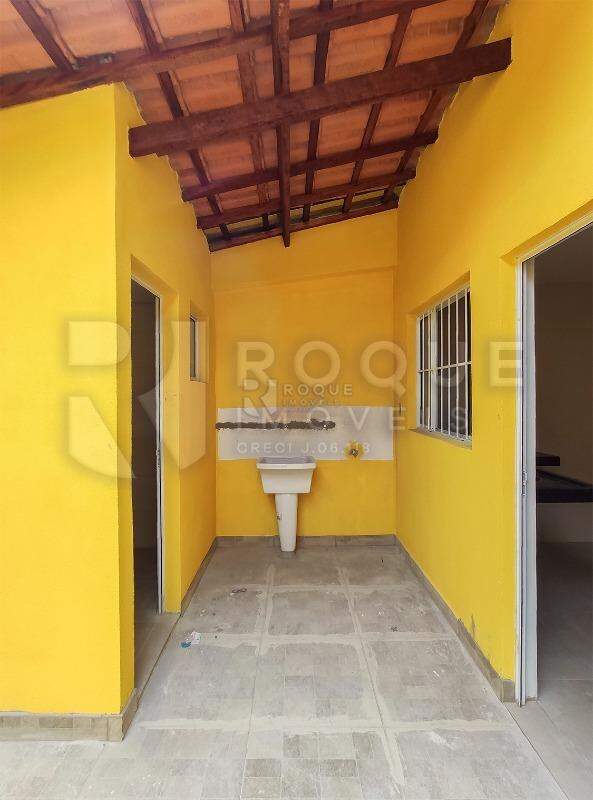 Casa Residencial à venda no bairro Conjunto Habitacional Tancredo Neves: 