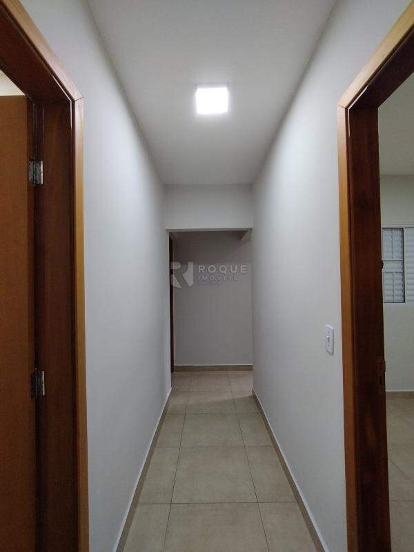Casa Residencial à venda no bairro Conjunto Habitacional Tancredo Neves: Hall 