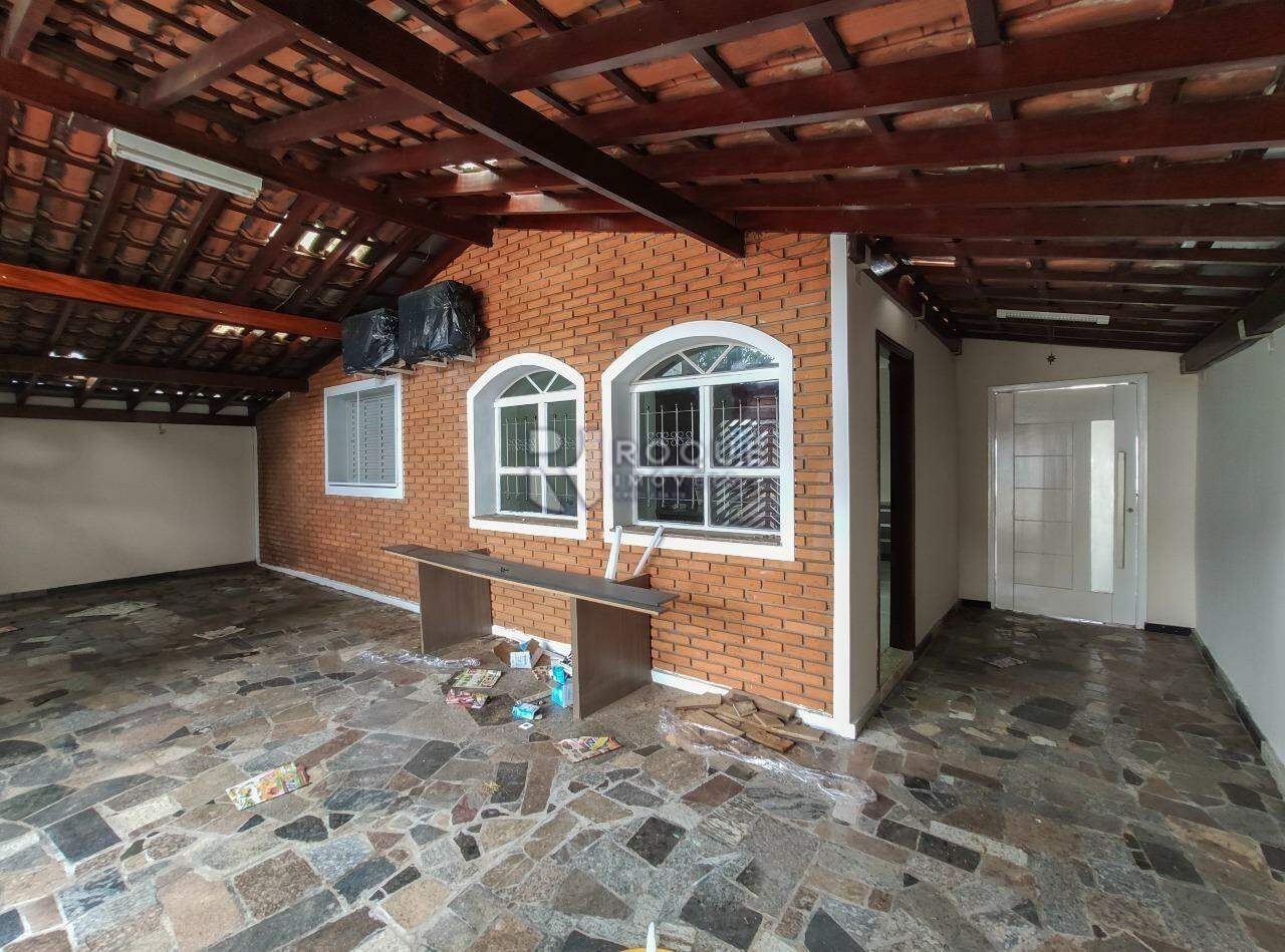Casa Residencial à venda no bairro Jardim Nova Suiça: