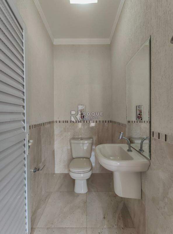 Casa Residencial à venda no bairro Jardim Nova Suiça:
