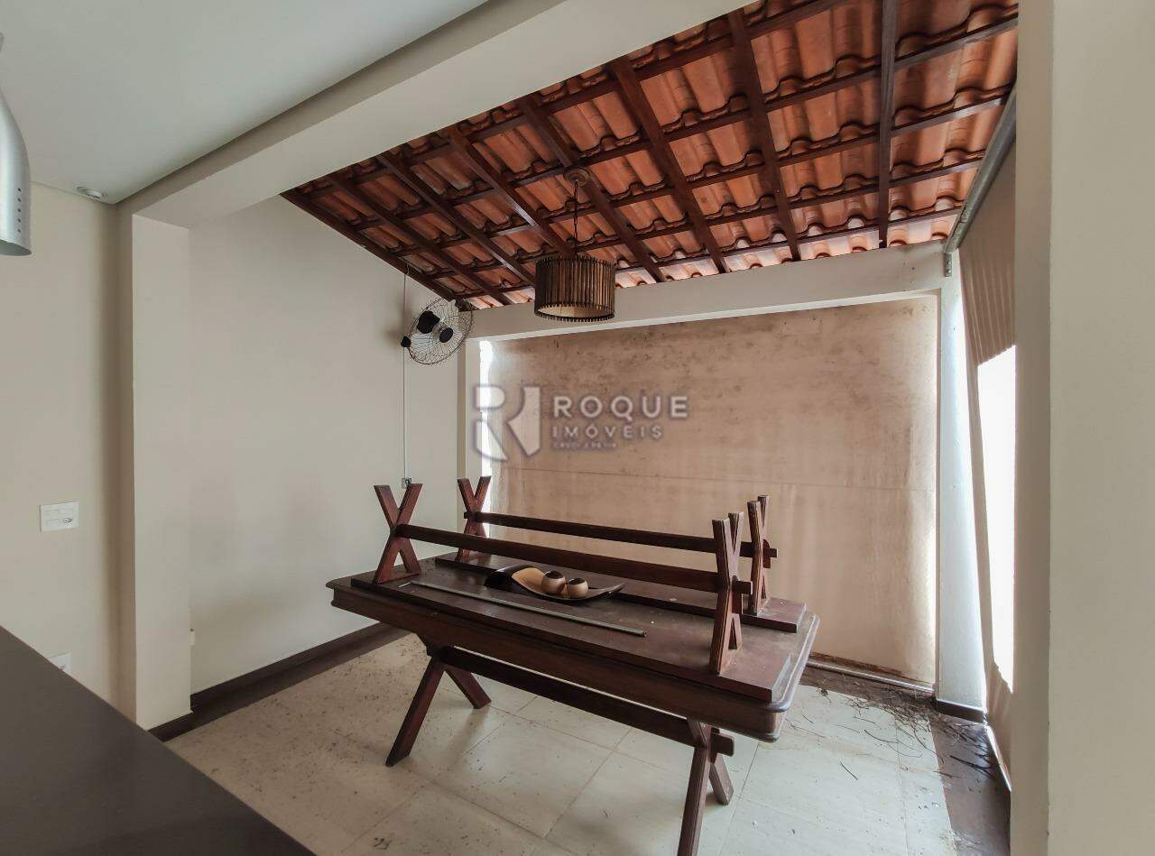 Casa Residencial à venda no bairro Jardim Nova Suiça: