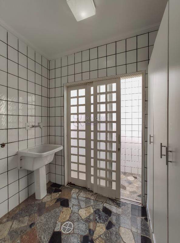 Casa em condomínio à venda no bairro Jardim Parque Avenida: Área de serviço