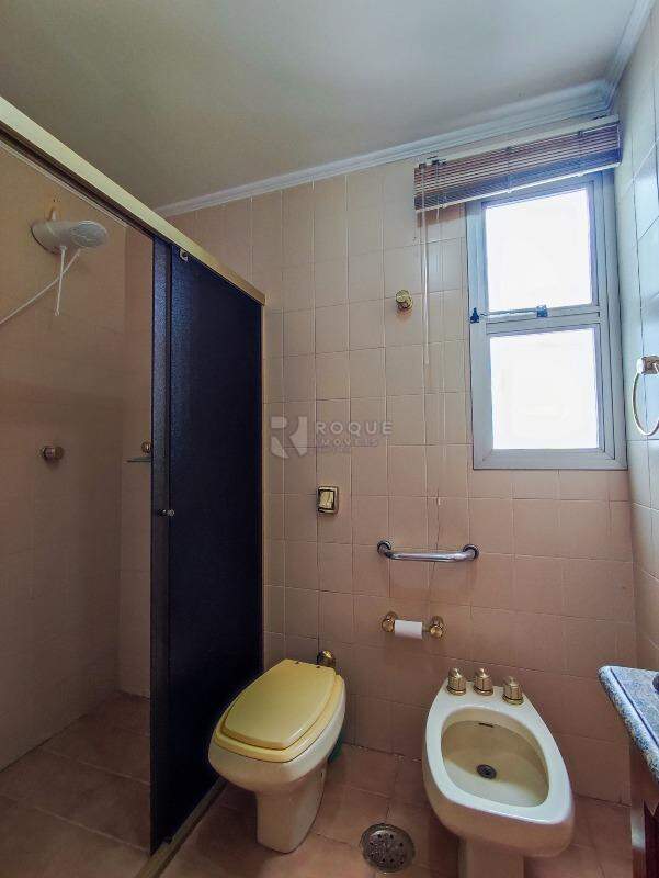 Apartamento à venda no bairro Centro: BANHEIRO SOCIAL