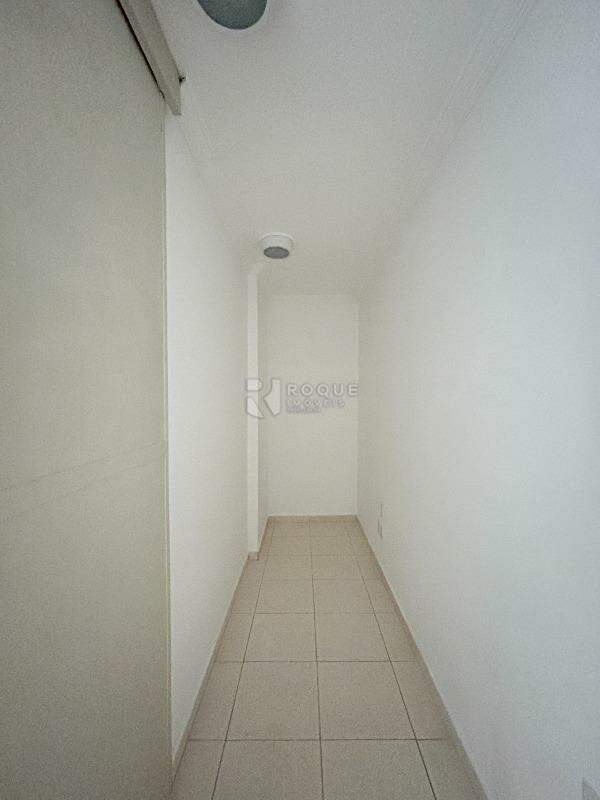 Casa Comercial para aluguel no bairro Jardim Glória: Closet dormitório 1