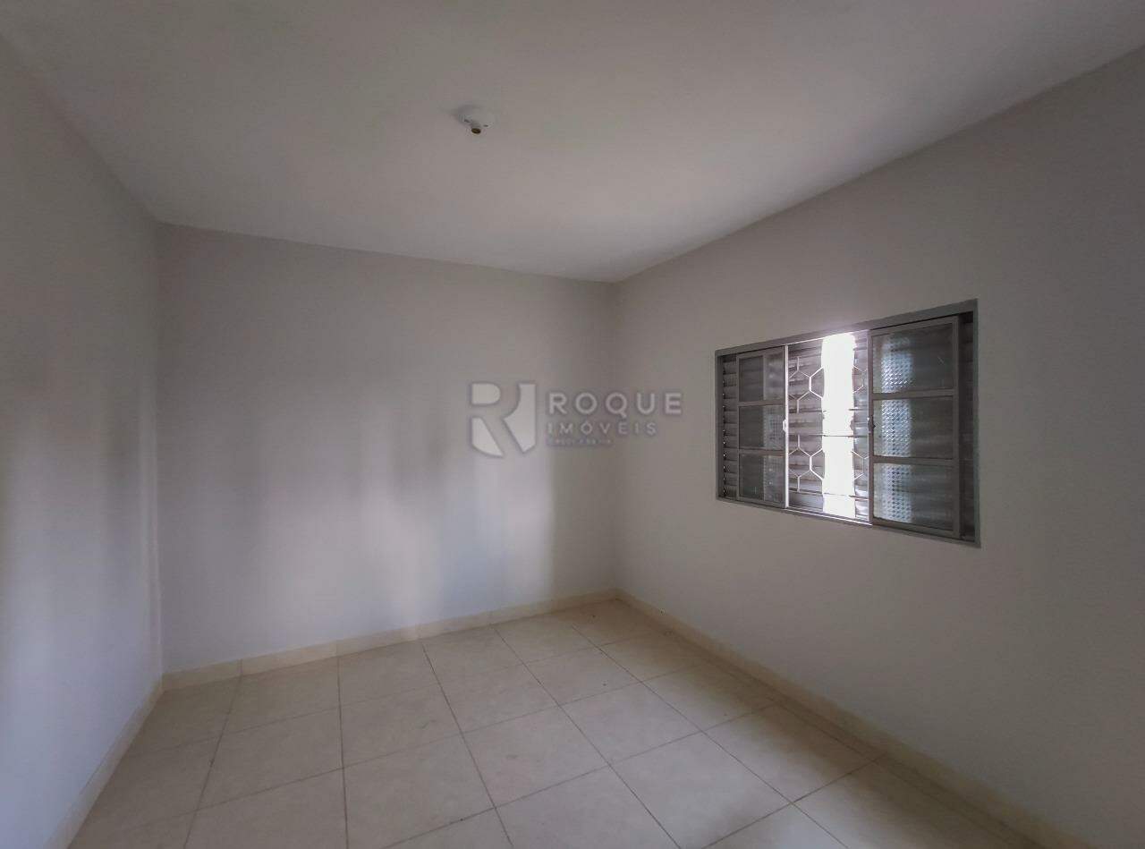 Casa Residencial para aluguel no bairro Vila Queiroz: Dormitório 2