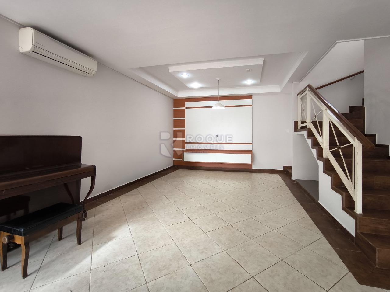 Casa em condomínio à venda no bairro Vila Santa Josefa: SALA DE ESTAR