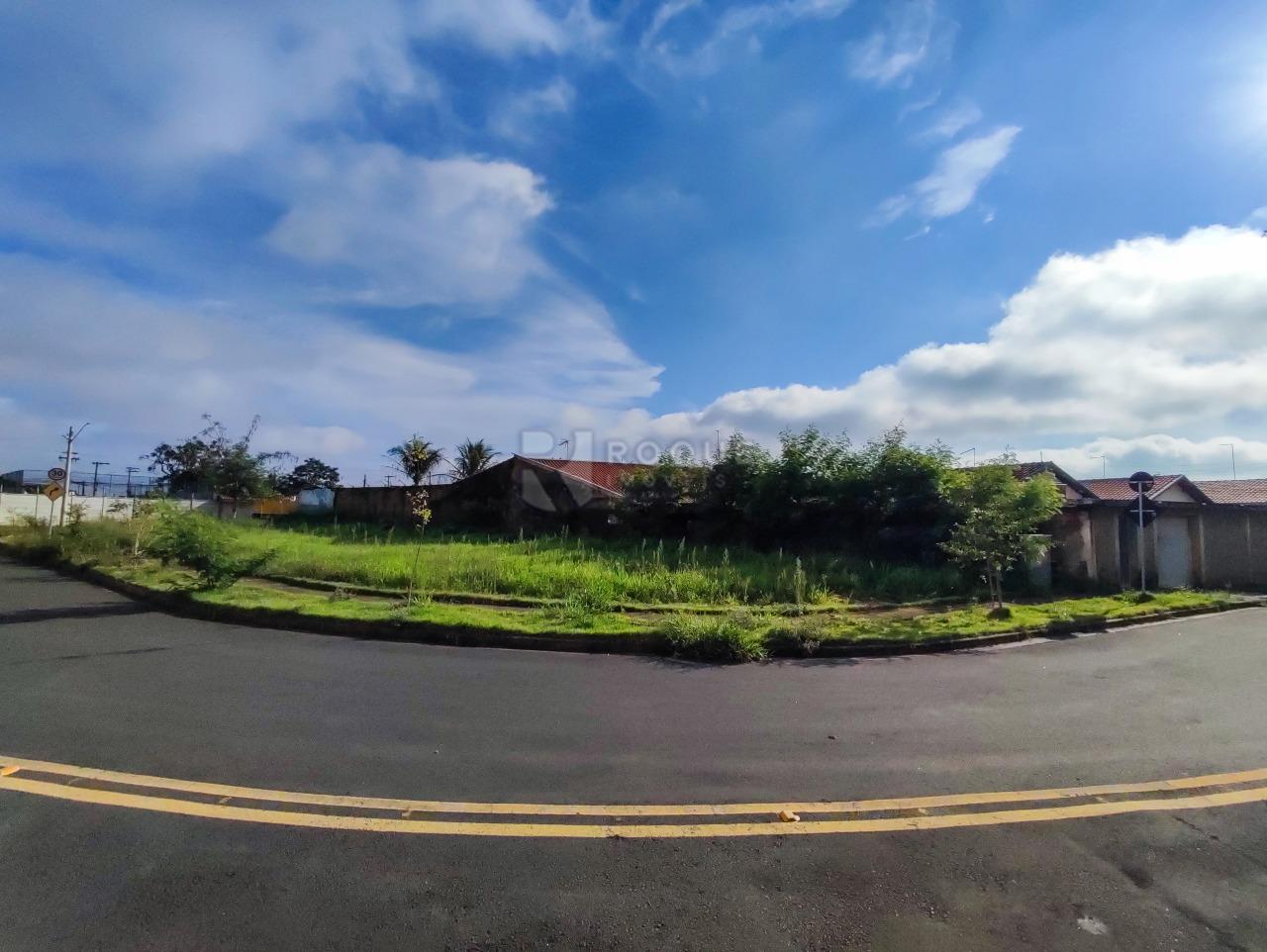 Terreno à venda no bairro Jardim do Lago: 