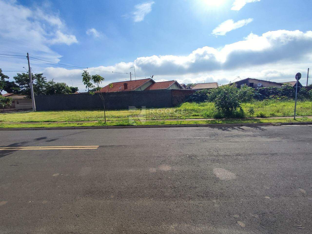 Terreno à venda no bairro Jardim do Lago: 