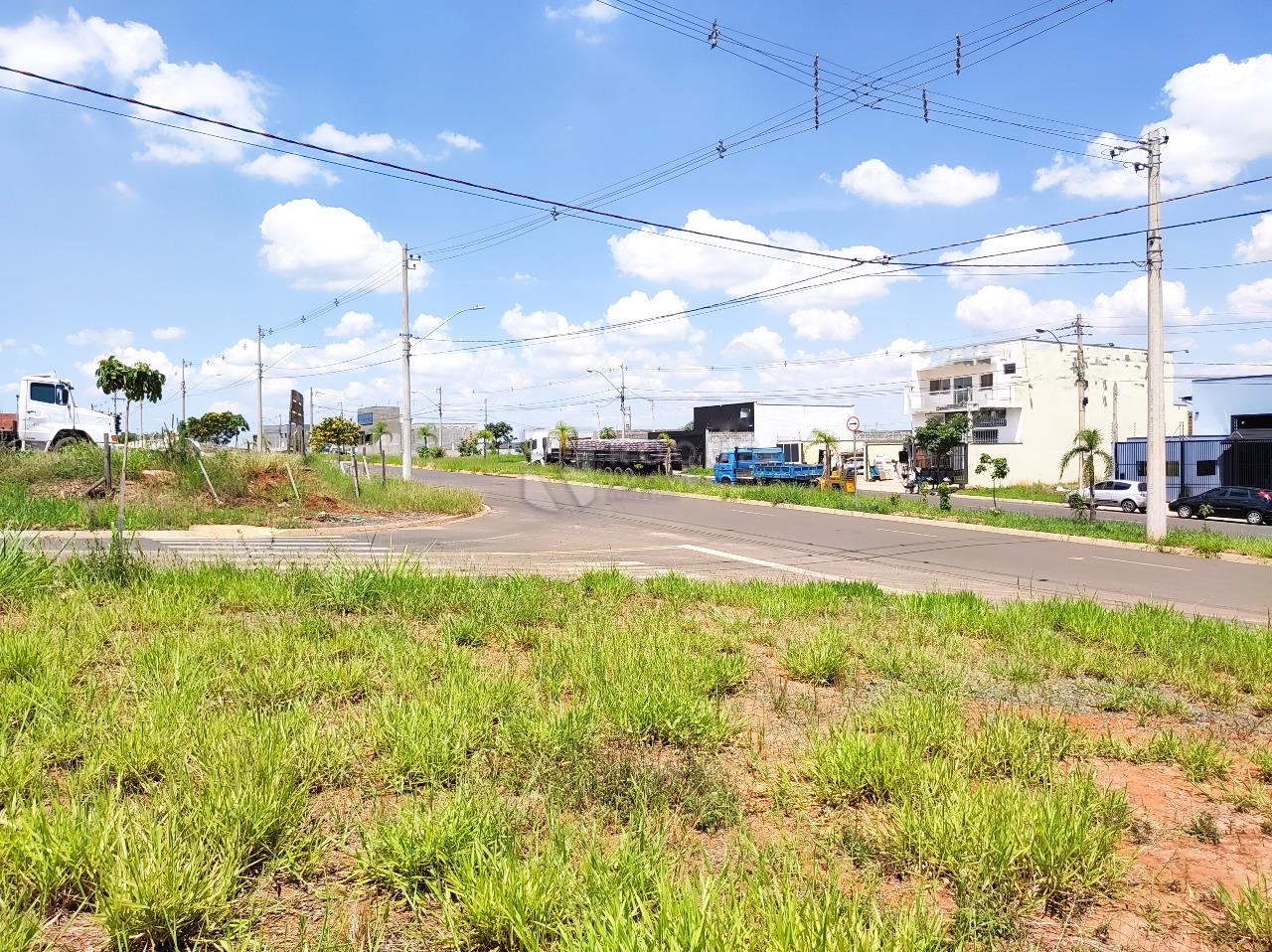 Terreno à venda no bairro Jardim Campo Verde II: 