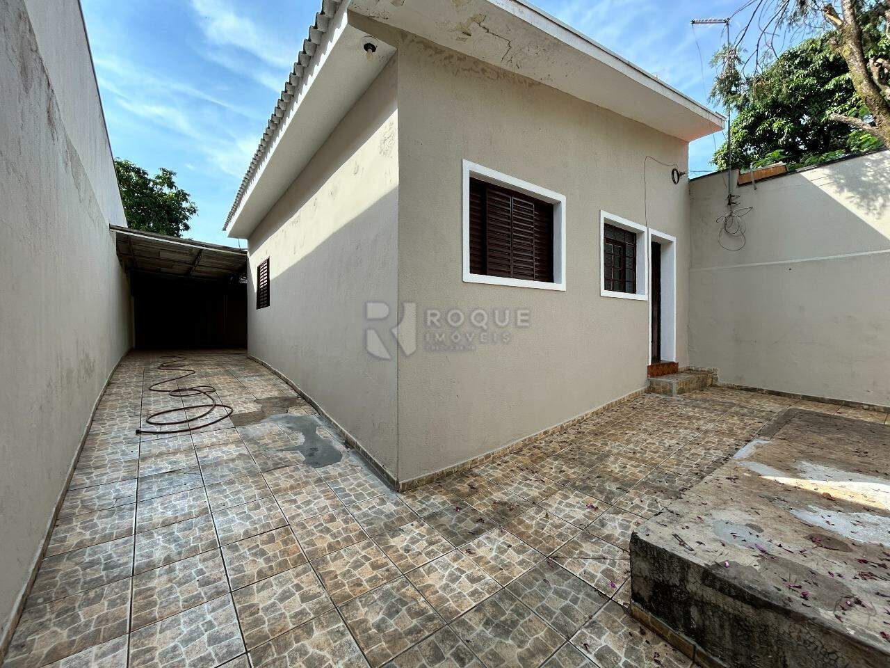 Casa Residencial para aluguel no bairro Jardim Glória: Frente