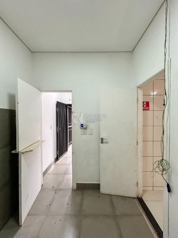 Salão para aluguel no bairro Centro: Área de serviço 
