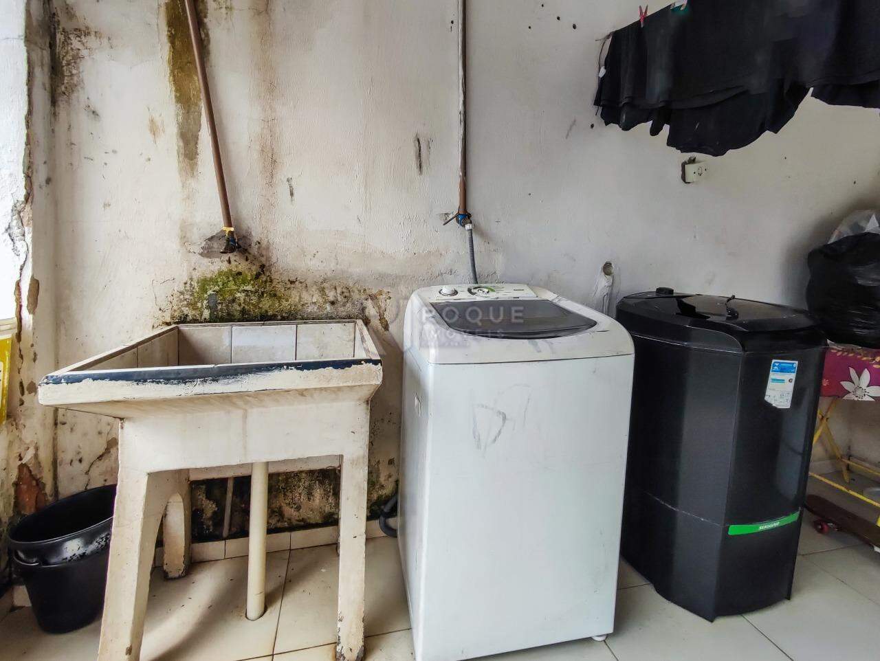 Casa Residencial à venda no bairro Parque Nossa Senhora das Dores: LAVANDERIA