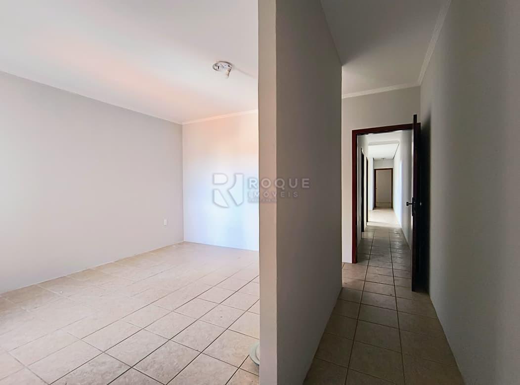 Casa Residencial para aluguel no bairro Vila Cristovam: Dormitório 02