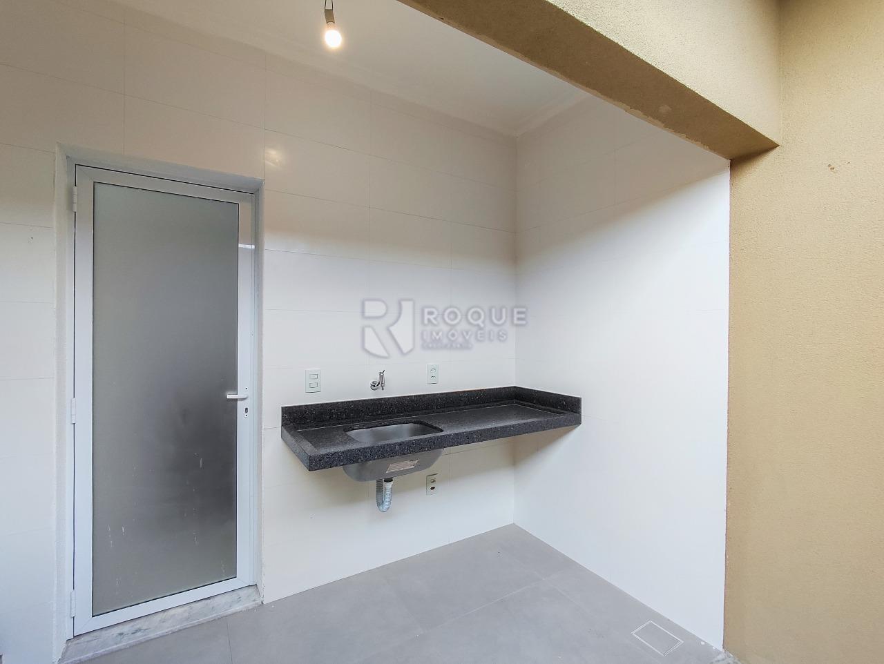 Casa em condomínio à venda no bairro Parque Residencial Roland: LAVANDERIA