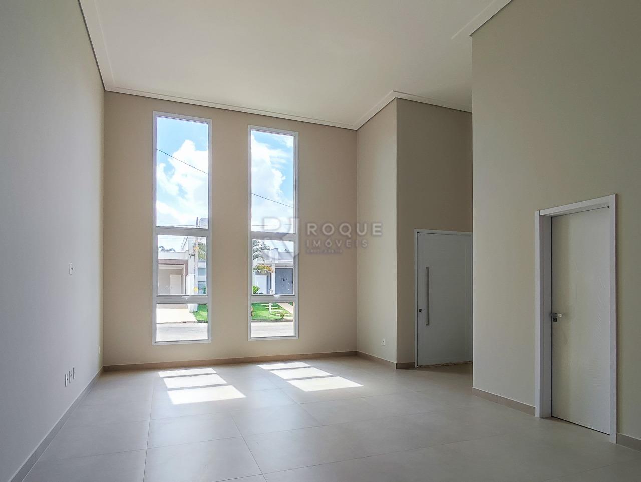 Casa em condomínio à venda no bairro Parque Residencial Roland: SALA DE ESTAR