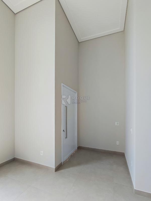 Casa em condomínio à venda no bairro Parque Residencial Roland: HALL DE ENTRADA