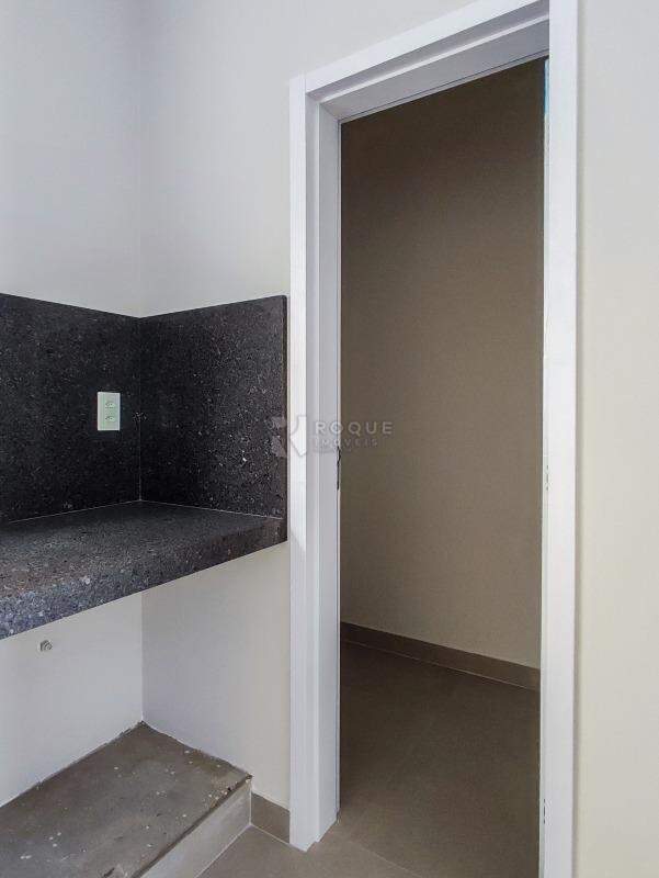 Casa em condomínio à venda no bairro Parque Residencial Roland: DESPENSA