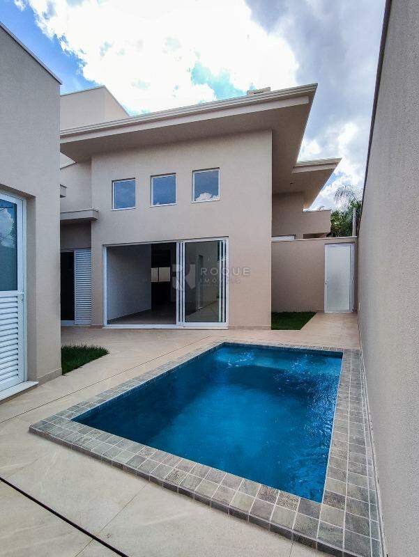 Casa em condomínio à venda no bairro Parque Residencial Roland: PISCINA