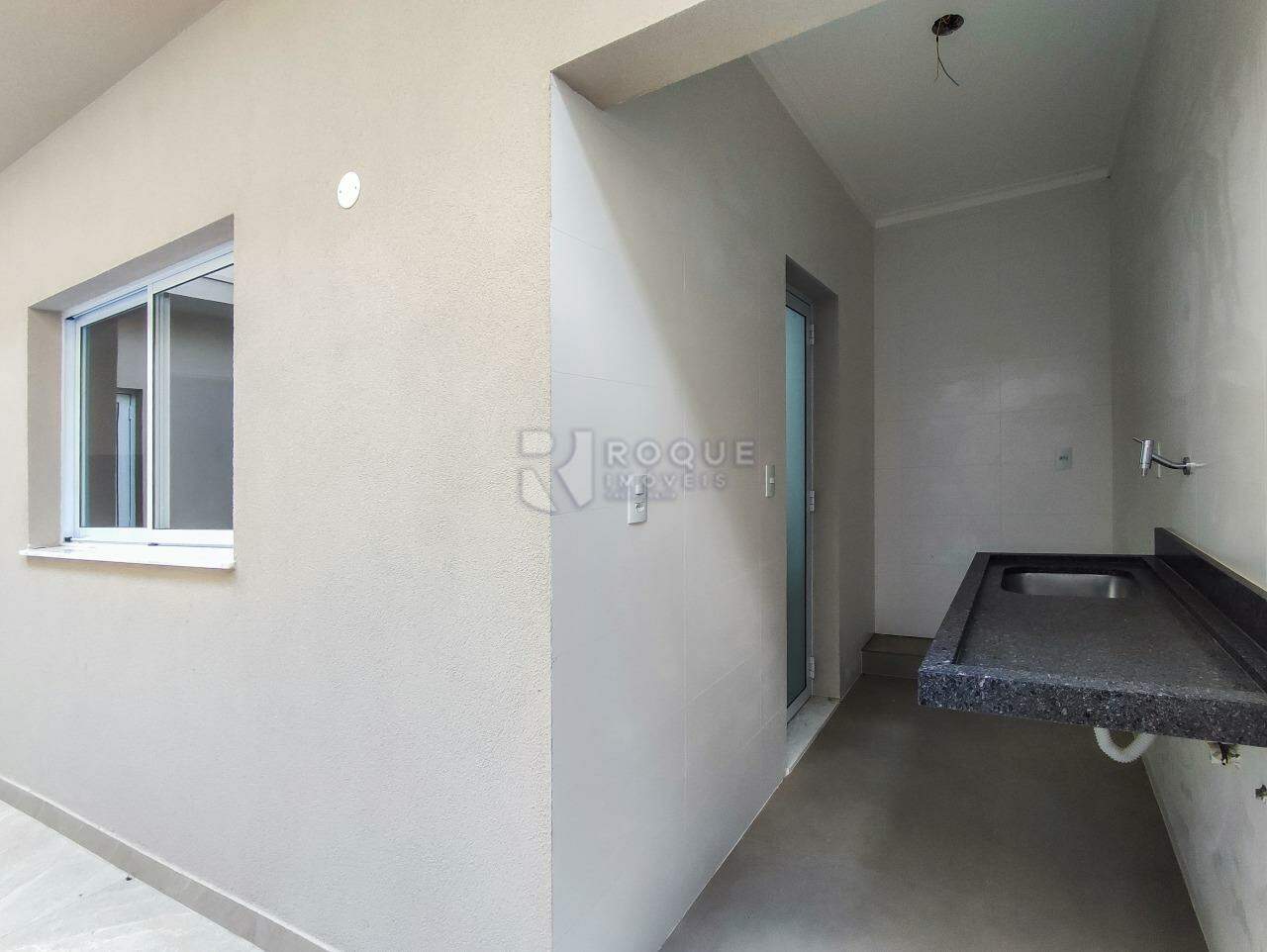 Casa em condomínio à venda no bairro Parque Residencial Roland: ÁREA DE SERVIÇO